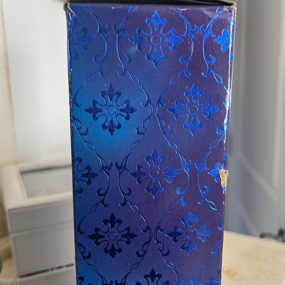 Signature Collection (First in a series)- Beauty and the Beast. - Picture 7 of 7